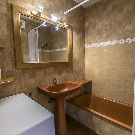 Le Petit Peuil Apartman *